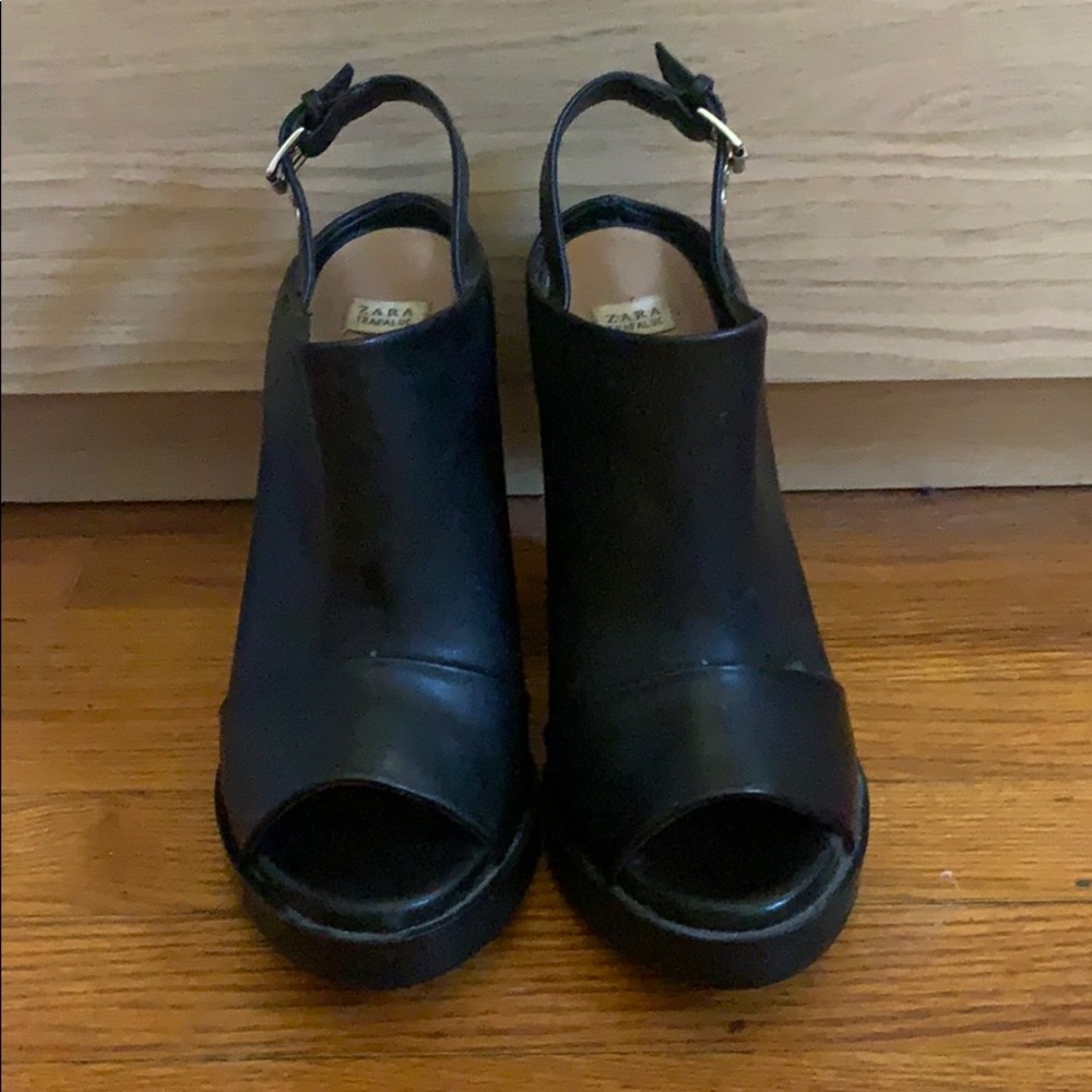 ZARA Leather Heeled Sandals